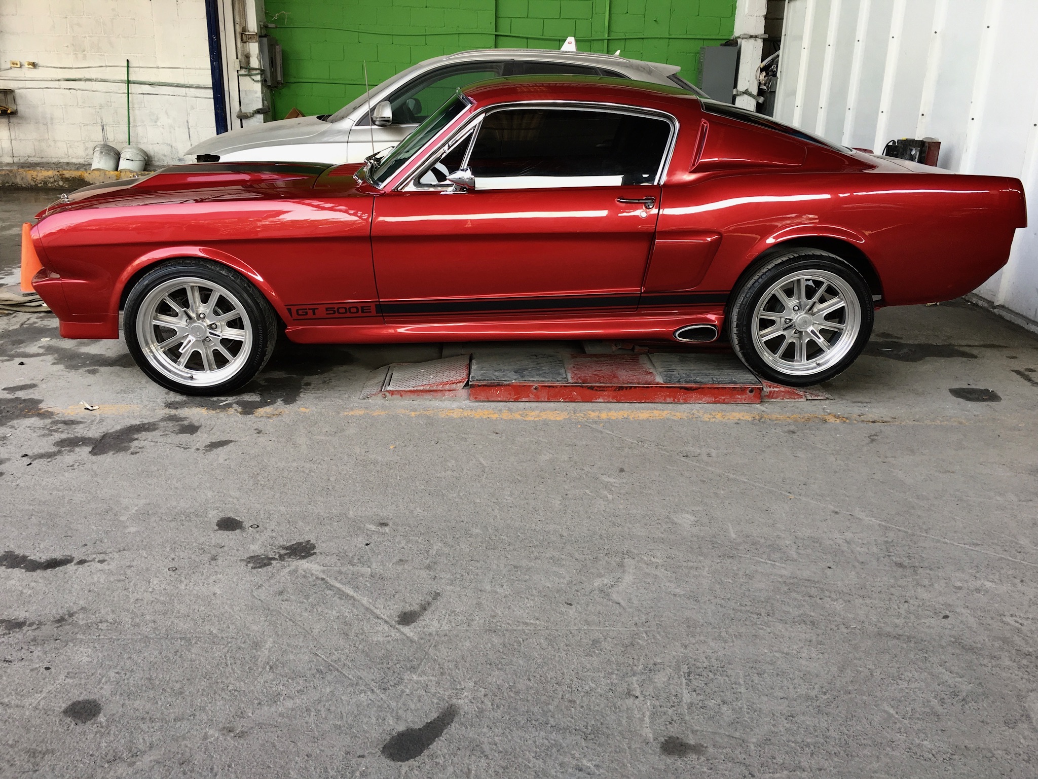 Restauración Clásica · GRM Collision